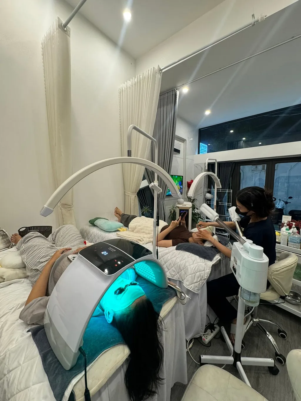 Facial skin care at Sansan Home Spa in Da Nang