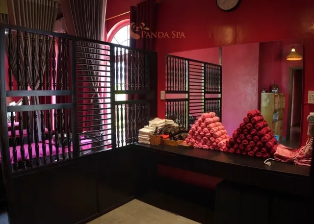 Luxurious and classy massage room