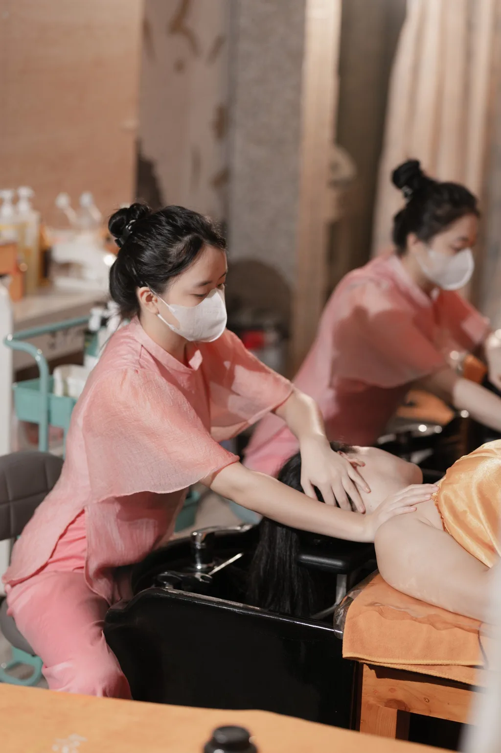 An Nhien Spa массаж головы в Дананге