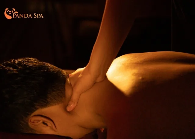 neck and shoulder massage photos