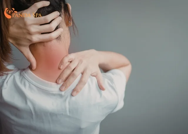 neck and shoulder massage