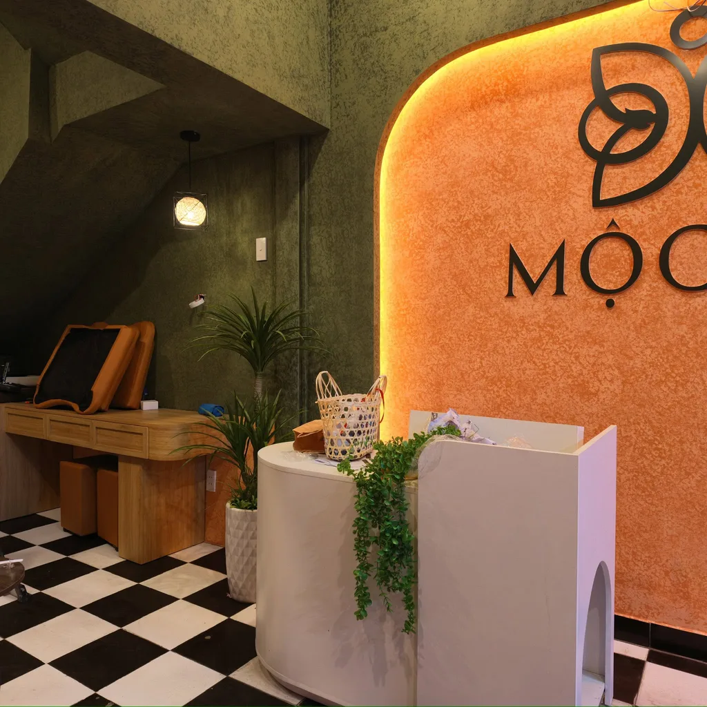 massage co vai gay da nang 13