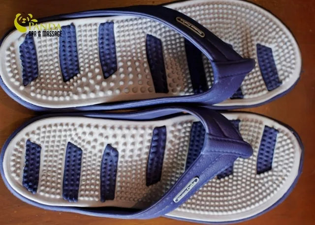 massage lòng bàn chân