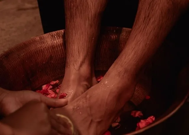 What Is a Herbal Foot Soak? Benefits Explained