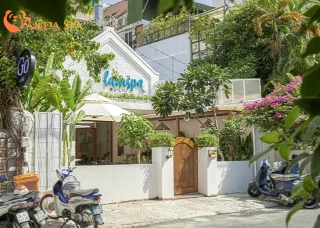 Mỹ Khê 해변 근처 스파